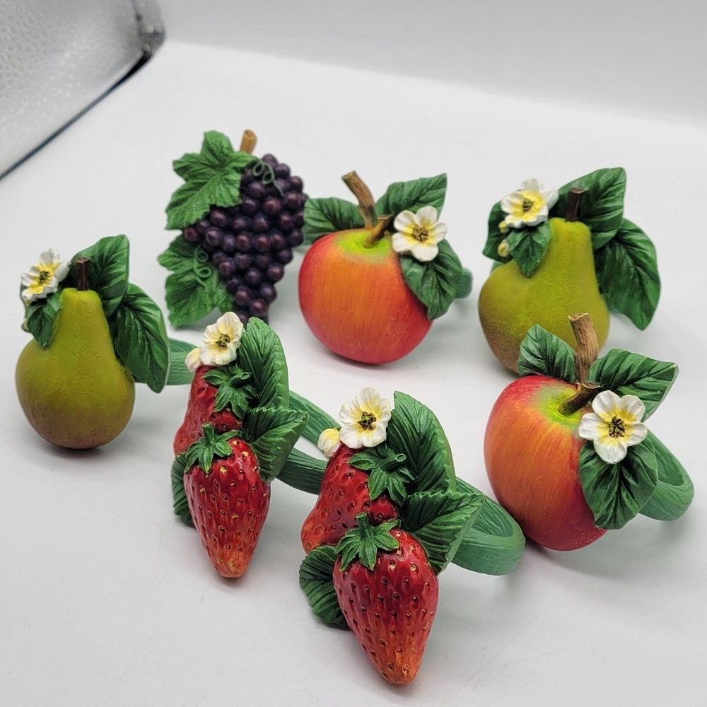 Rare Vintage Charter Club Summer Grove Plant Napkin Rings Grape Pear Strawberry - Picture 6 of 10